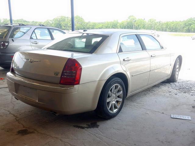 2C3KA63H46H532435 - 2006 CHRYSLER 300C GOLD photo 4