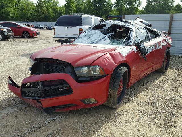 2C3CDXHG3DH528570 - 2013 DODGE CHARGER SX RED photo 2