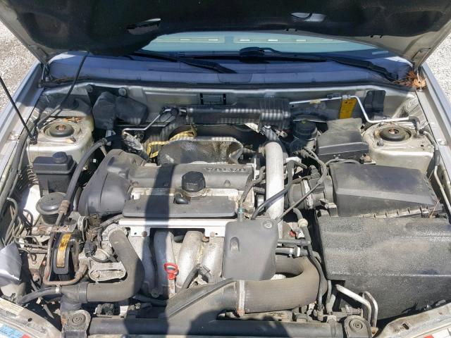 YV1VS29552F801219 - 2002 VOLVO S40 1.9T SILVER photo 7