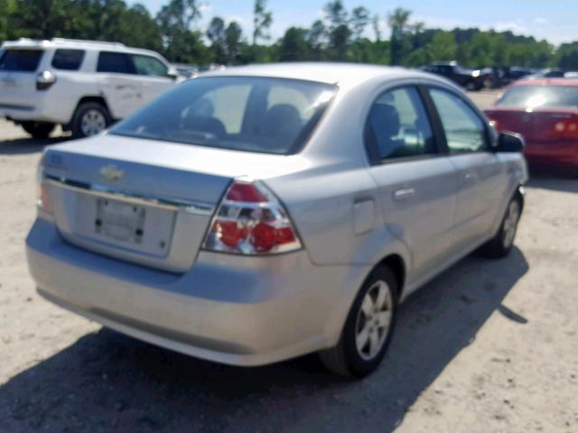 KL1TD56E89B337154 - 2009 CHEVROLET AVEO LS SILVER photo 4