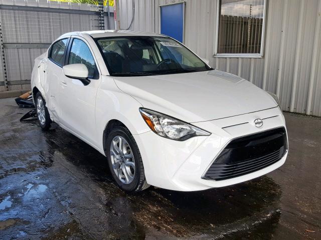 3MYDLBZV2GY124601 - 2016 TOYOTA SCION IA WHITE photo 1