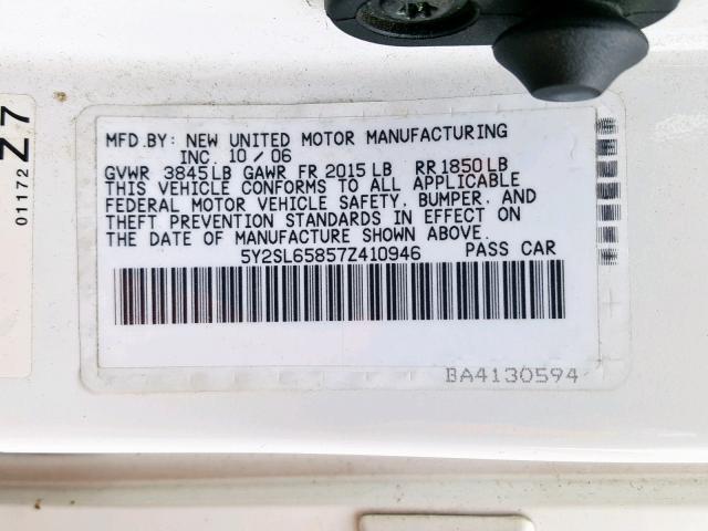 5Y2SL65857Z410946 - 2007 PONTIAC VIBE WHITE photo 10