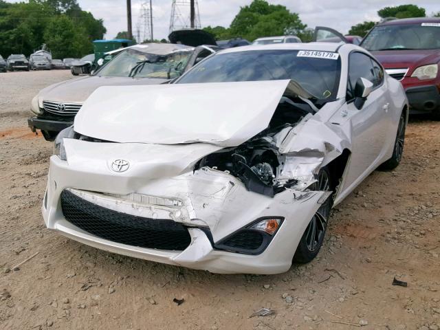JF1ZNAA19D1725835 - 2013 TOYOTA SCION FR-S WHITE photo 2