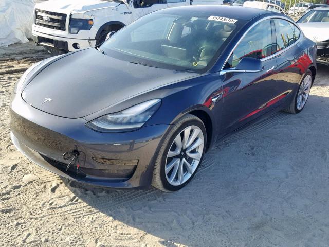 5YJ3E1EBXJF068839 - 2018 TESLA MODEL 3 GRAY photo 2