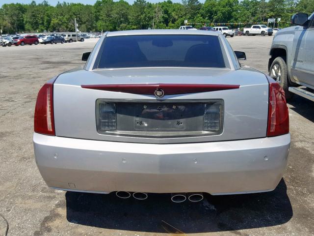 1G6YV34A155603867 - 2005 CADILLAC XLR SILVER photo 6