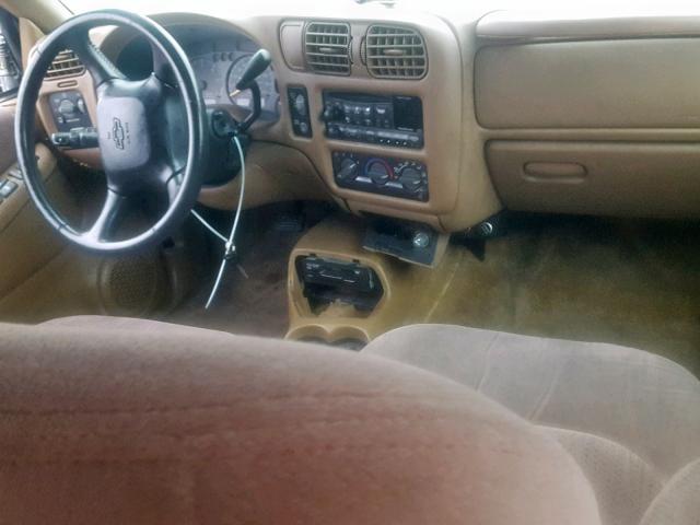 1GNCS13W412113959 - 2001 CHEVROLET BLAZER TAN photo 9