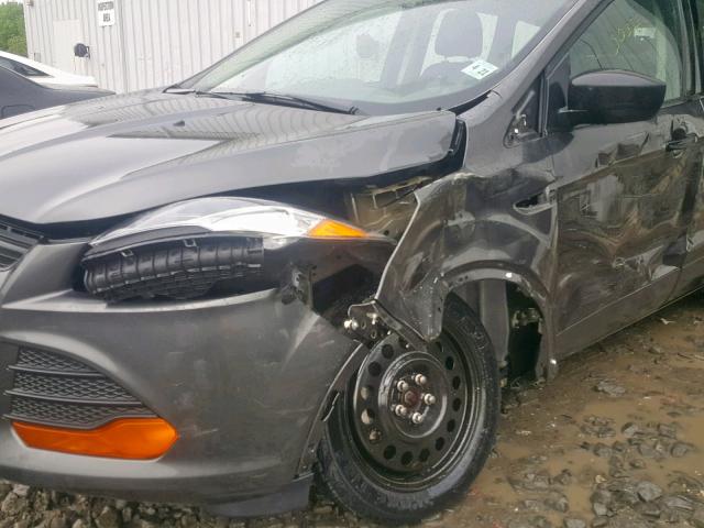 1FMCU0F74GUC03591 - 2016 FORD ESCAPE S GRAY photo 9