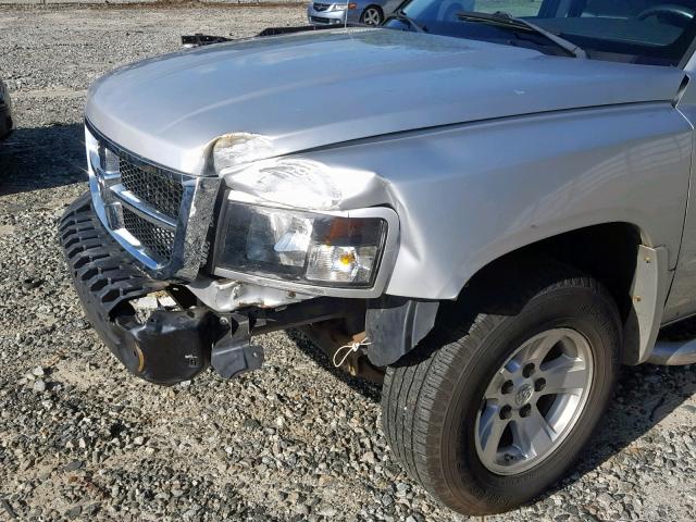 1D7HE48K38S503660 - 2008 DODGE DAKOTA QUA SILVER photo 9