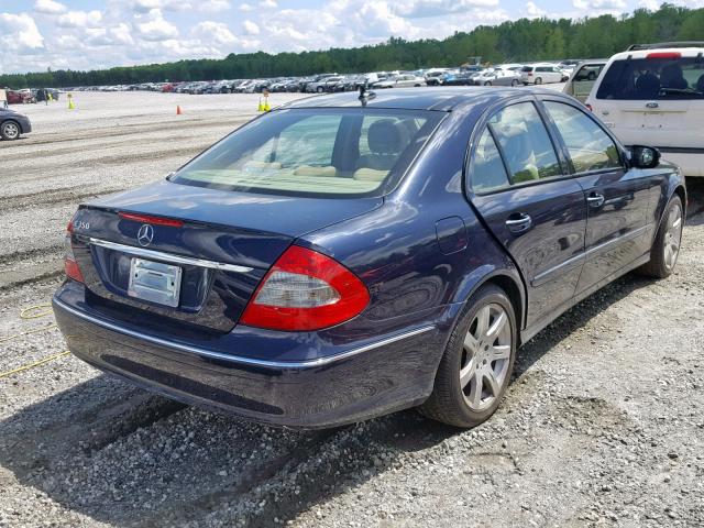 WDBUF56X18B301456 - 2008 MERCEDES-BENZ E 350 BLUE photo 4