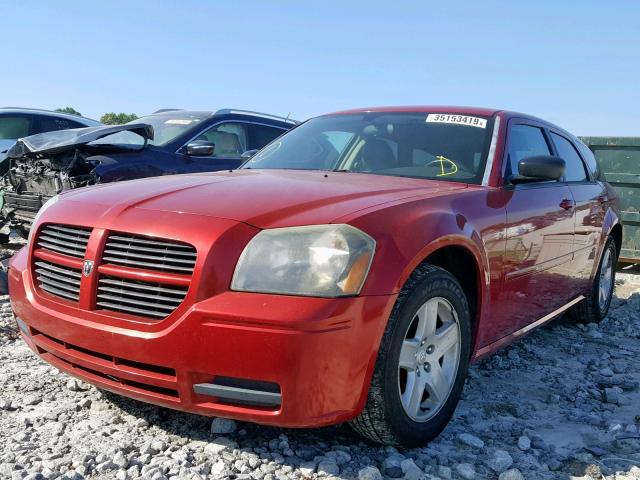 2D4FV48V35H158437 - 2005 DODGE MAGNUM SXT RED photo 2