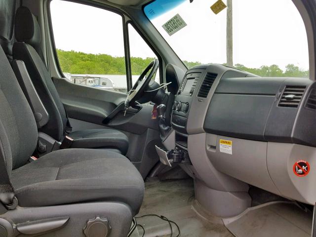 WDYPE8CC0E5927891 - 2014 FREIGHTLINER SPRINTER 2 GRAY photo 5