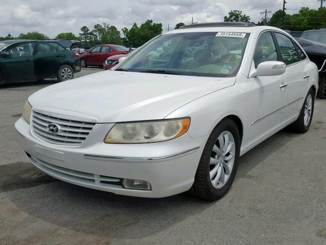 KMHFC46F77A227528 - 2007 HYUNDAI AZERA SE WHITE photo 2