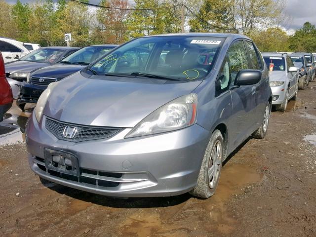 JHMGE882X9S025119 - 2009 HONDA FIT GRAY photo 2