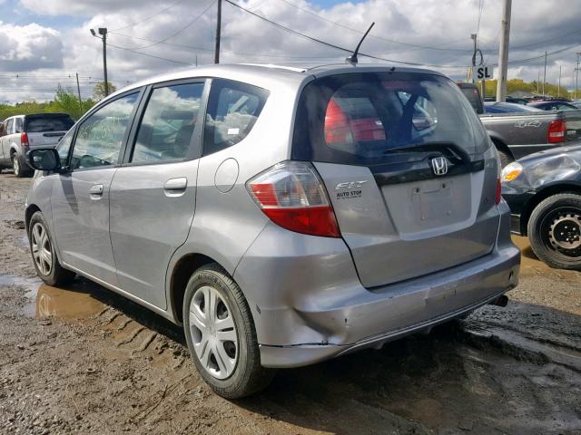 JHMGE882X9S025119 - 2009 HONDA FIT GRAY photo 3