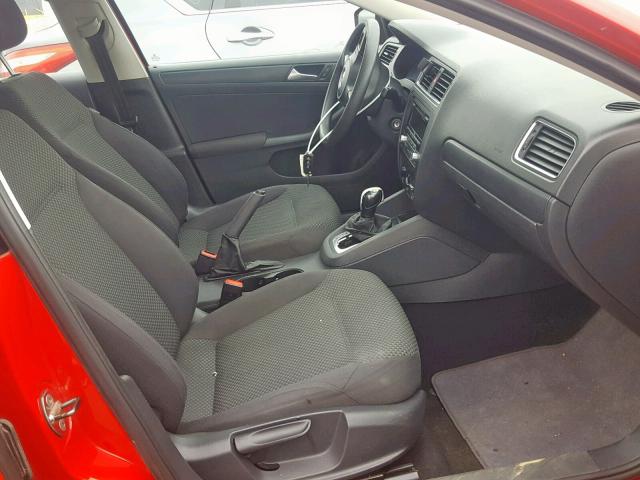 3VW2K7AJ7CM391150 - 2012 VOLKSWAGEN JETTA BASE RED photo 5