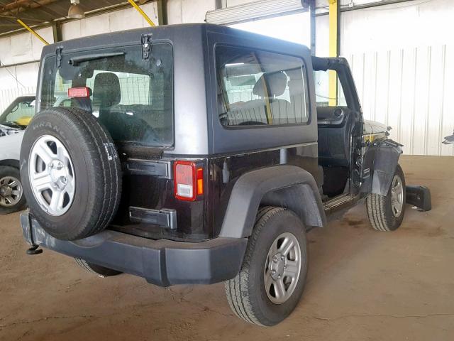 1C4AJWAG3HL644862 - 2017 JEEP WRANGLER S 黑色 照片 4