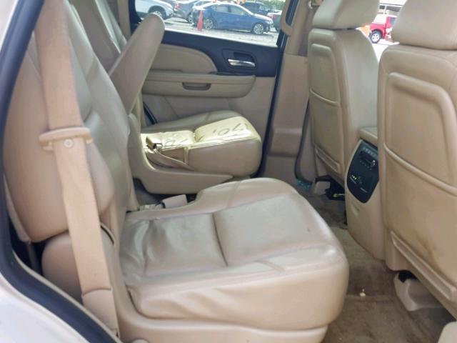 1GKUKEEFXAR267301 - 2010 GMC YUKON DENA WHITE photo 6