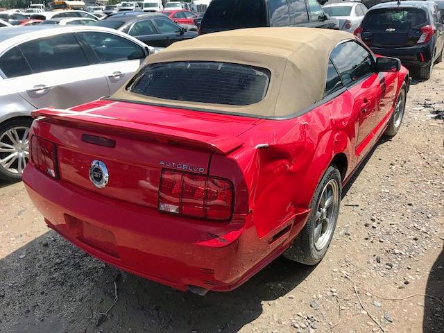 1ZVFT85H165133602 - 2006 FORD MUSTANG GT RED photo 4