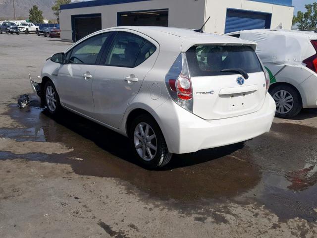 JTDKDTB31E1069772 - 2014 TOYOTA PRIUS C WHITE photo 3