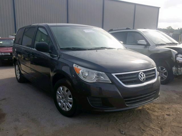 2C4RVAAG4CR120260 - 2012 VOLKSWAGEN ROUTAN S GRAY photo 1