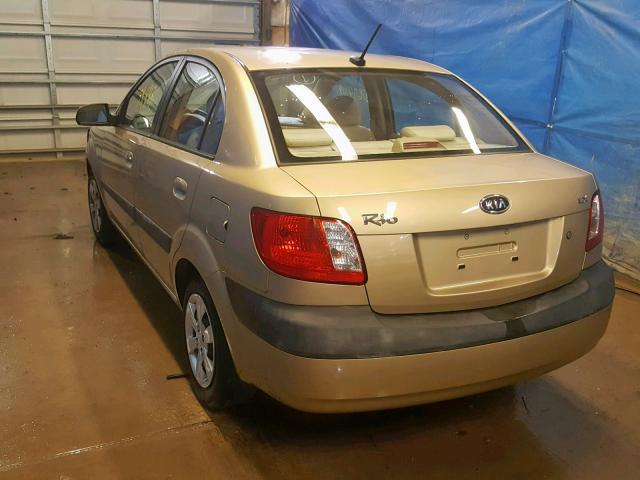 KNADE223796502923 - 2009 KIA RIO BASE GOLD photo 3