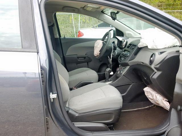 1G1JA5SH8C4186443 - 2012 CHEVROLET SONIC LS GRAY photo 5