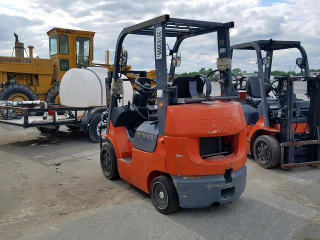 87948 - 2004 TOYOTA FORKLIFT ORANGE photo 3