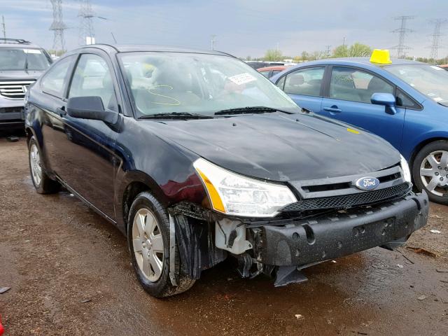 1FAHP32N68W229306 - 2008 FORD FOCUS S/SE BLACK photo 1