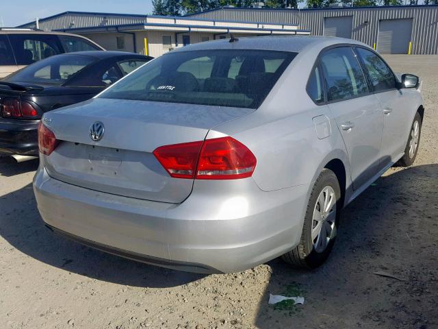 1VWAP7A37CC076283 - 2012 VOLKSWAGEN PASSAT S SILVER photo 4