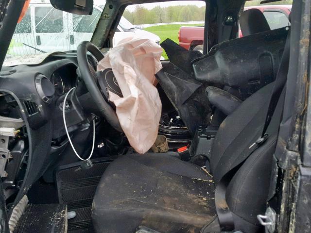 1C4AJWAGXJL808453 - 2018 JEEP WRANGLER S შავი ფოტო 5