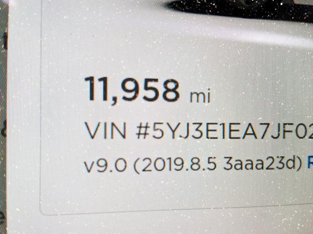 5YJ3E1EA7JF023123 - 2018 TESLA MODEL 3 WHITE photo 8