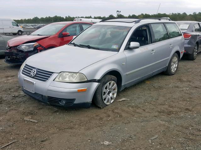 WVWVD63B92E400610 - 2002 VOLKSWAGEN PASSAT GLS SILVER photo 2