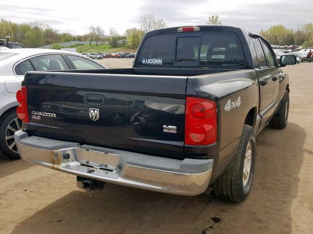 1D7HW48N35S365623 - 2005 DODGE DAKOTA QUA BLACK photo 4