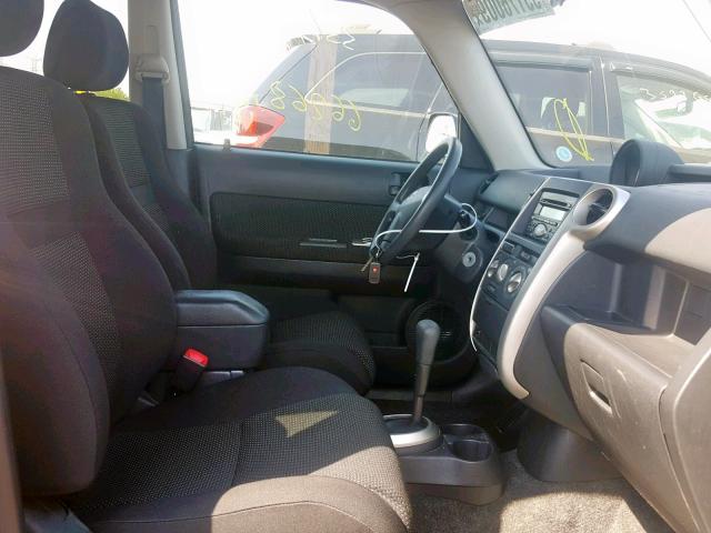 JTLKT324554001781 - 2005 TOYOTA SCION XB 黑色 照片 5