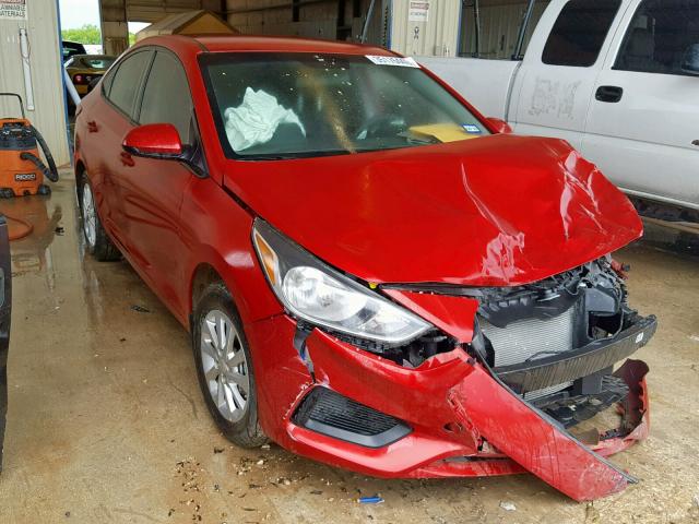 3KPC24A33JE029721 - 2018 HYUNDAI ACCENT SE RED photo 1