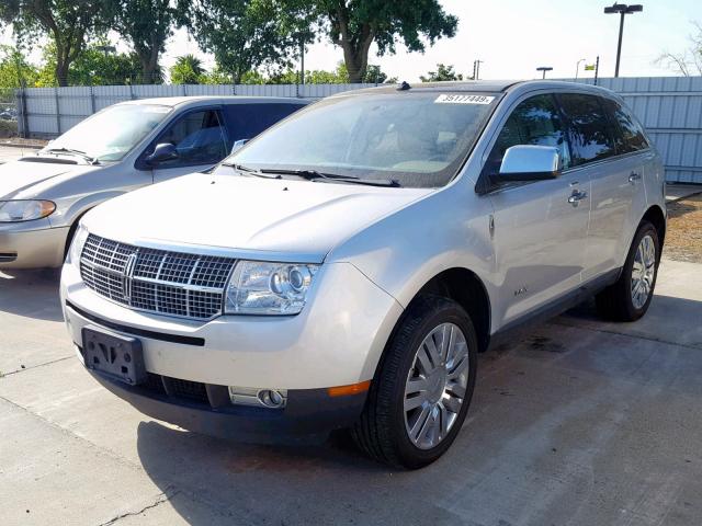 2LMDJ8JC4ABJ24567 - 2010 LINCOLN MKX SILVER photo 2