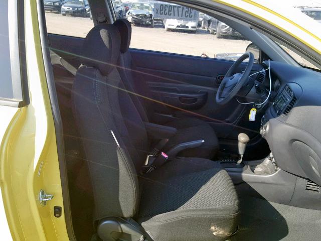 KMHCM36C69U118995 - 2009 HYUNDAI ACCENT GS YELLOW photo 5