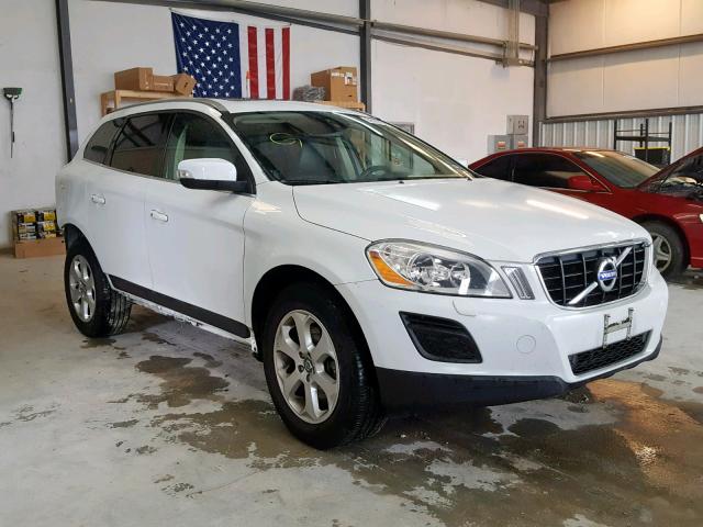 YV4952DL7D2398162 - 2013 VOLVO XC60 3.2 WHITE photo 1