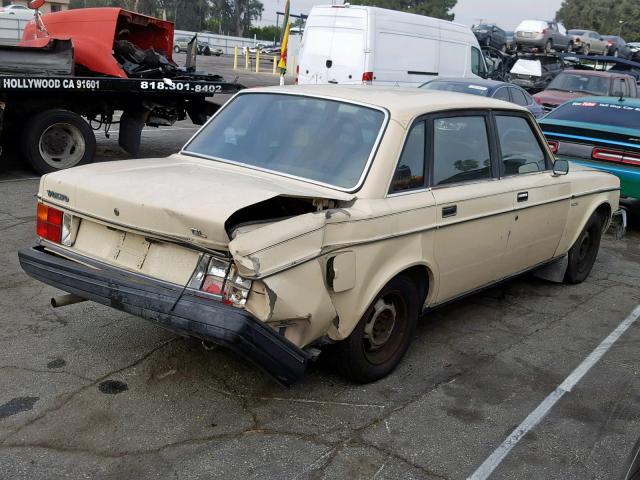 YV1AX8842D1867755 - 1983 VOLVO 244 DL BEIGE photo 4