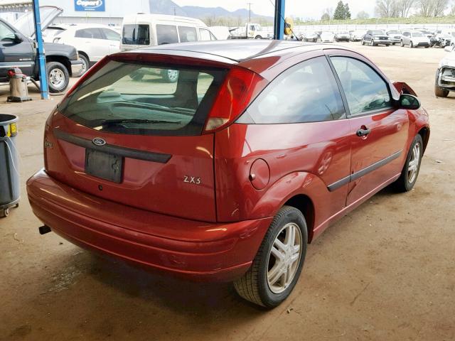 3FAFP31Z43R143564 - 2003 FORD FOCUS ZX3 RED photo 4