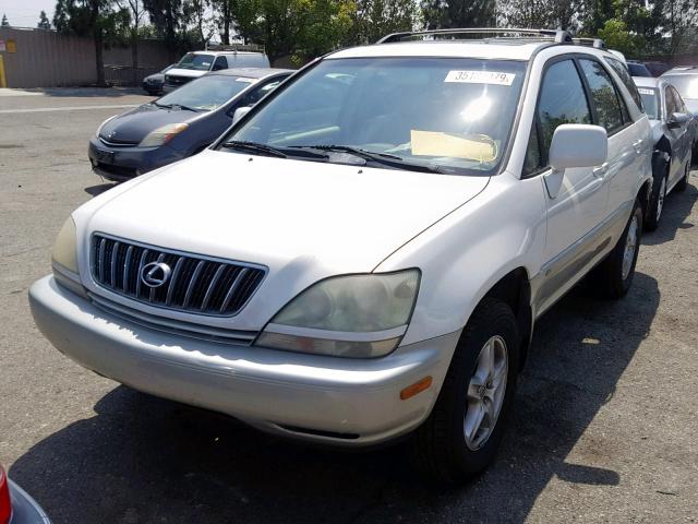 JTJGF10U510098074 - 2001 LEXUS RX 300 WHITE photo 2