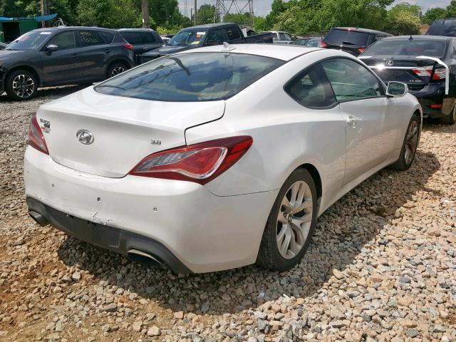 KMHHU6KJ8DU091299 - 2013 HYUNDAI GENESIS CO WHITE photo 4