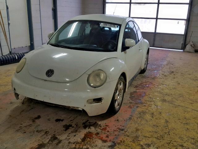3VWBB61C5WM007205 - 1998 VOLKSWAGEN NEW BEETLE WHITE photo 2