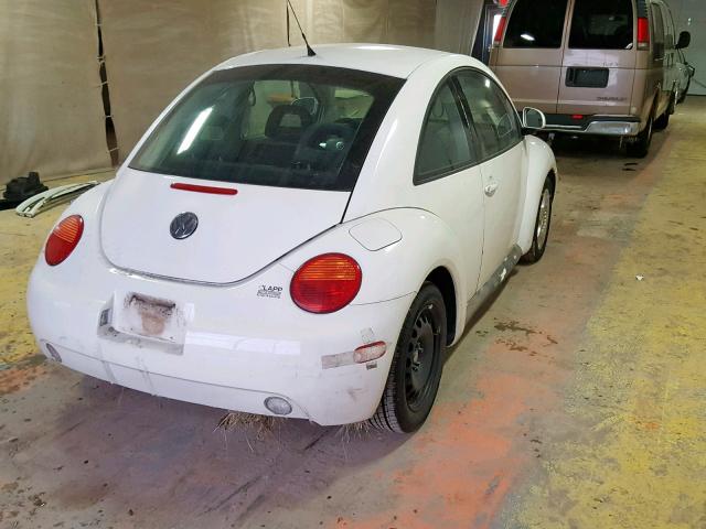 3VWBB61C5WM007205 - 1998 VOLKSWAGEN NEW BEETLE WHITE photo 4