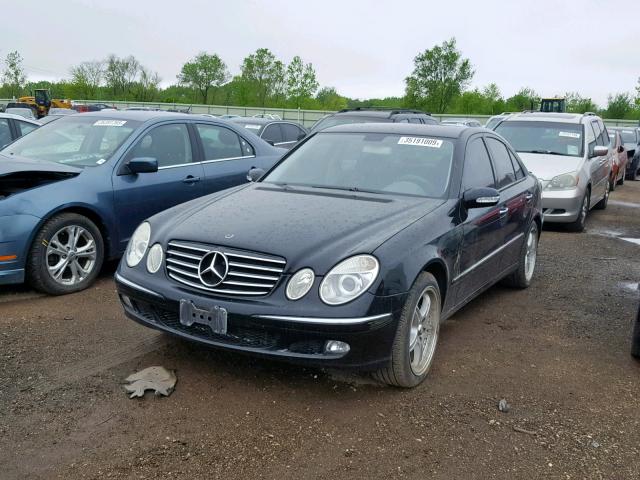 WDBUF65J35A702236 - 2005 MERCEDES-BENZ E 320 BLACK photo 2