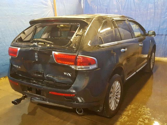 2LMDJ6JK0DBL06637 - 2013 LINCOLN MKX BLACK photo 4