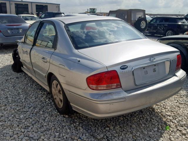 KMHWF25HX5A134658 - 2005 HYUNDAI SONATA GL SILVER photo 3