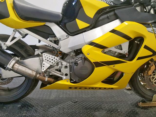 JH2SC44131M100637 - 2001 HONDA CBR900 RR TWO TONE photo 5