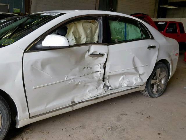 1G1ZC5EU5CF124072 - 2012 CHEVROLET MALIBU 1LT WHITE photo 9