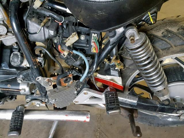 JH2RC1100DM001076 - 1983 HONDA CX650 C Qara foto 9